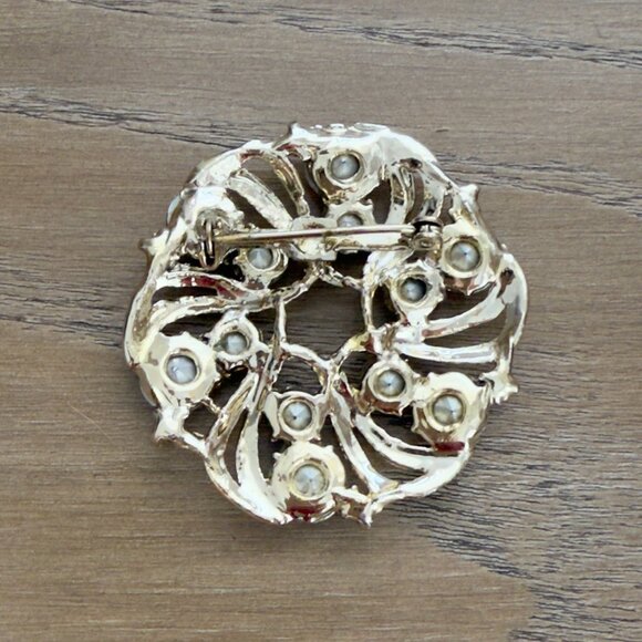 Vintage Aurora Borealis Rhinestone Circle Brooch Pin Gold-Tone Setting - Picture 3 of 10